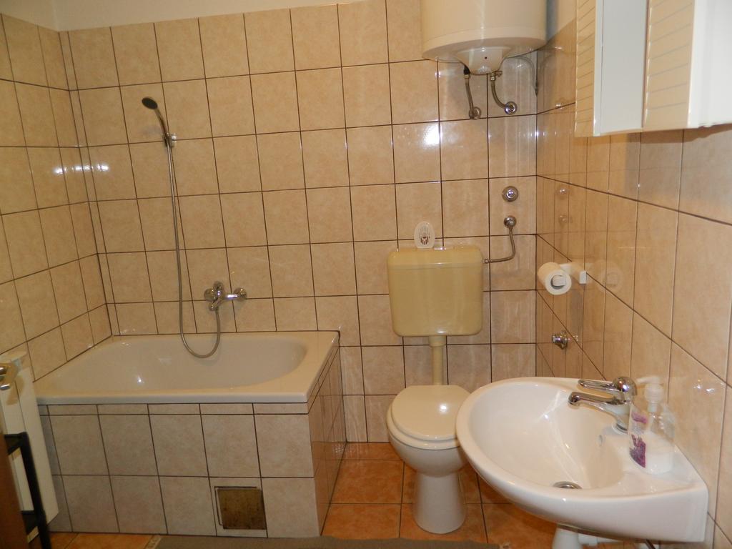 Vacation Home Kuca Za Odmor Krasno Polje Rum bild